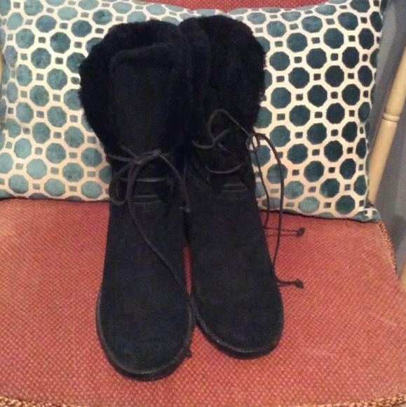 Ugg boots - Picture 2 of 3